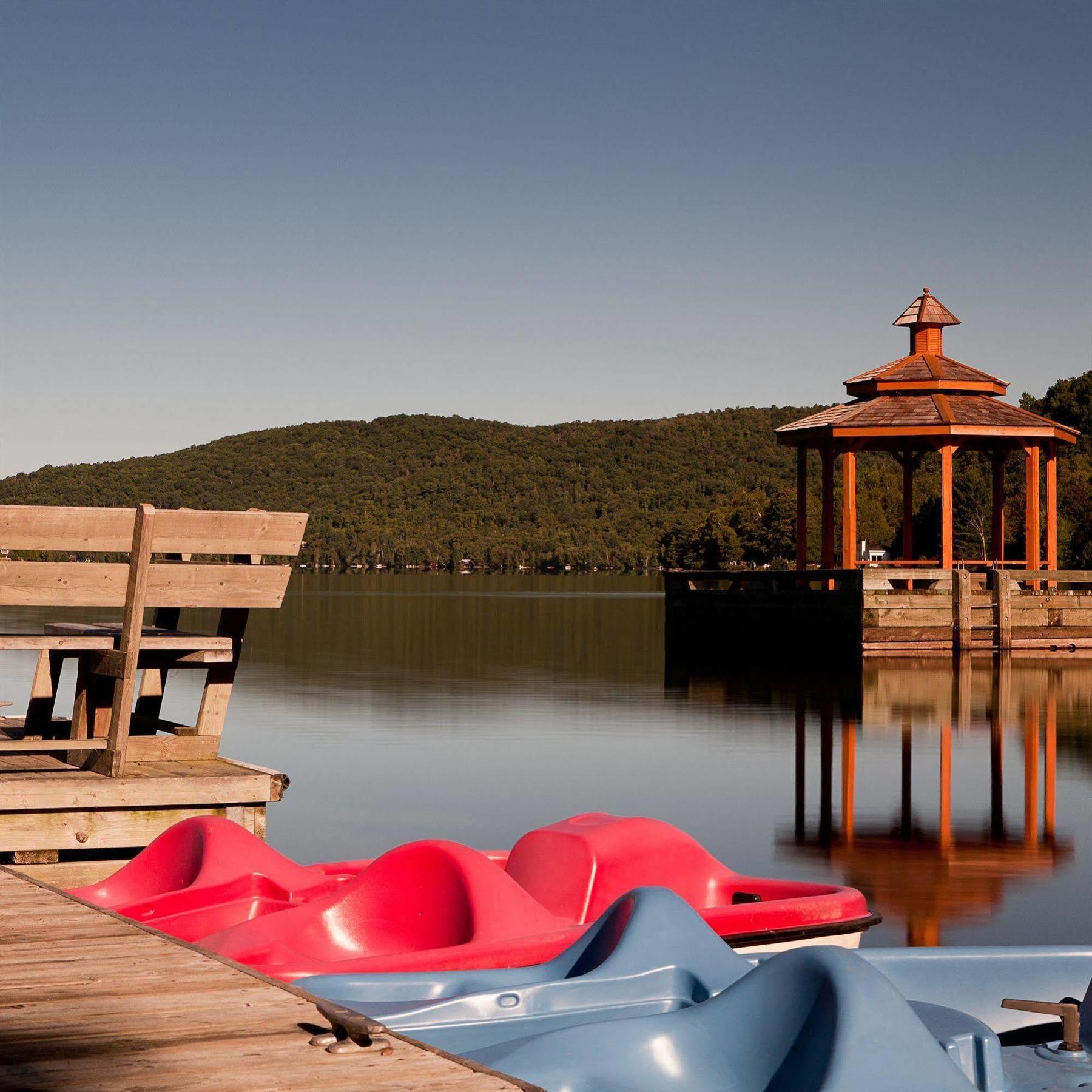 Auberge La Porte Rouge Mont-Tremblant Exterior photo