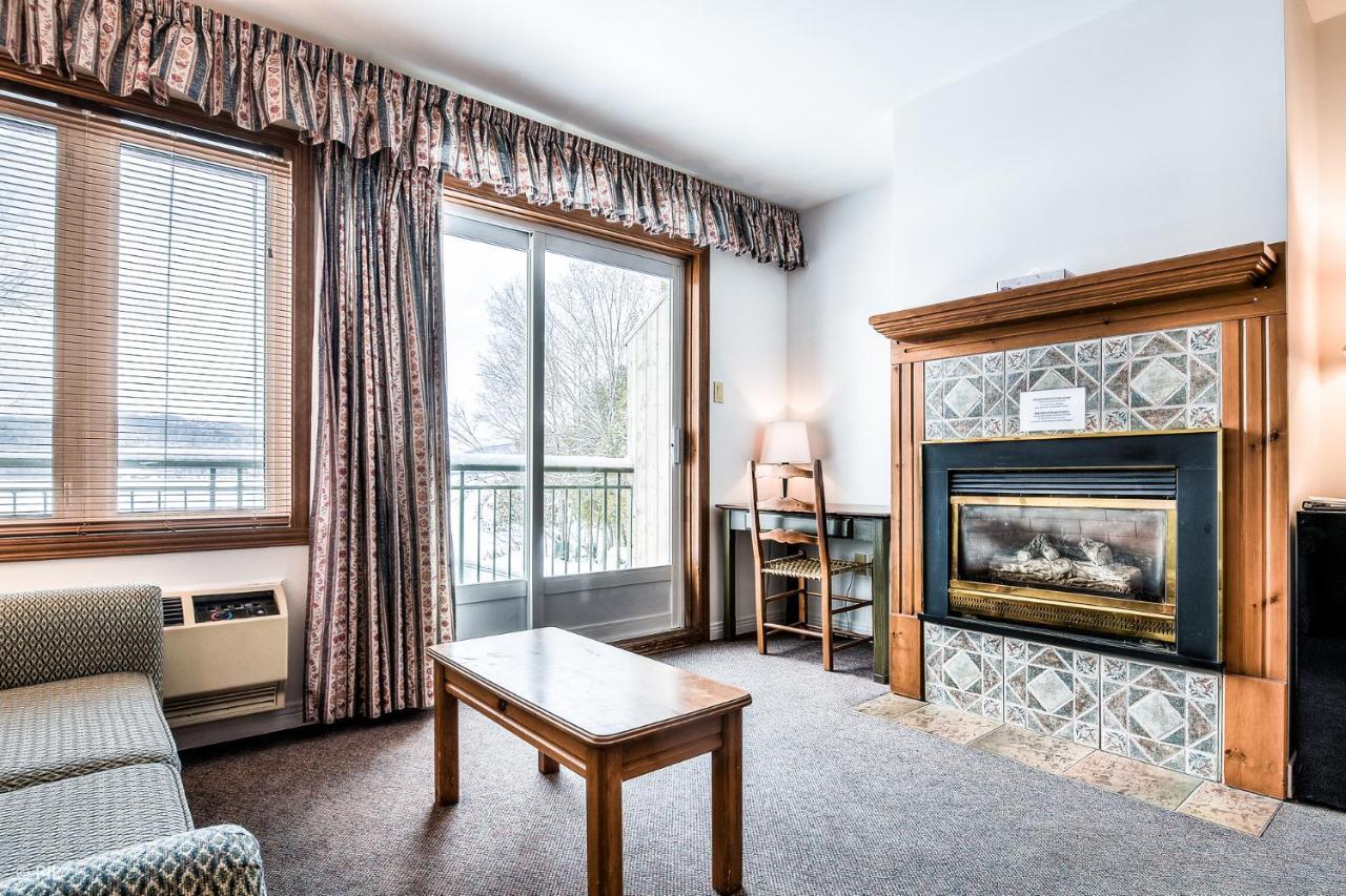 Auberge La Porte Rouge Mont-Tremblant Room photo
